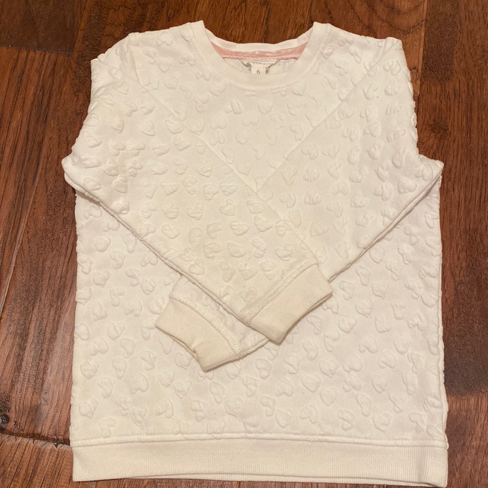 Pumpkin Patch White heart sweatshirt.  Girls size 6. Raise puffy hearts